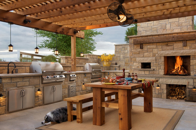 Transform your backyard into the ultimate outdoor kitchen. 🔥 With the